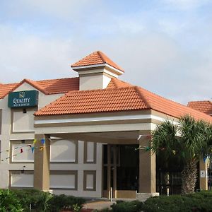 Quality Inn & Suites Kissimmee By The Lake